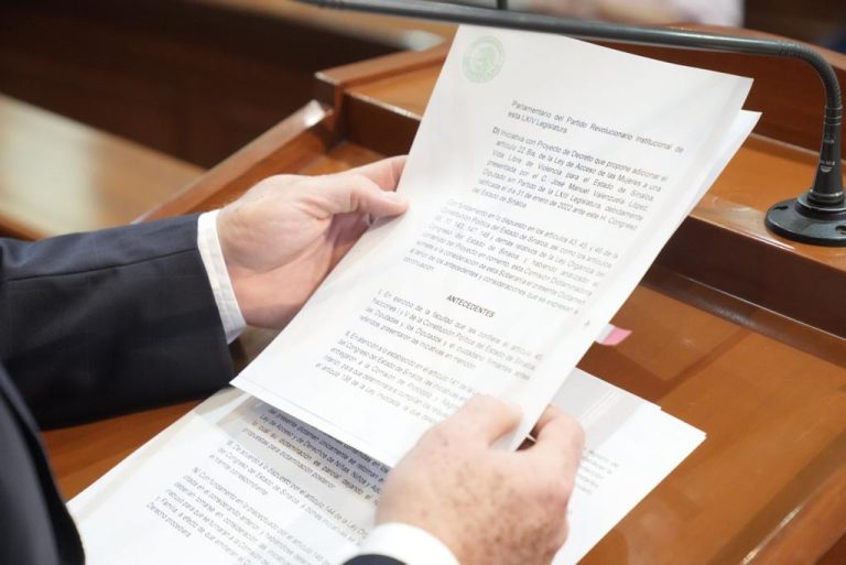 Reducción de carga horaria laboral no resolvería los problemas de fondo en la calidad de vida de los trabajadores, solo afectaría la competitividad de las empresas formales